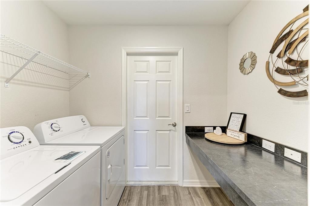 For Sale: $399,000 (4 beds, 2 baths, 1705 Square Feet)