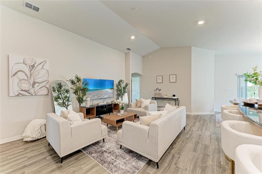 For Sale: $399,000 (4 beds, 2 baths, 1705 Square Feet)