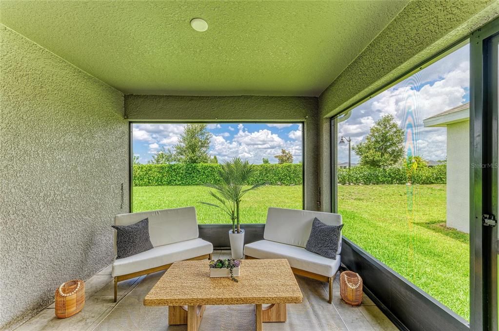 For Sale: $399,000 (4 beds, 2 baths, 1705 Square Feet)