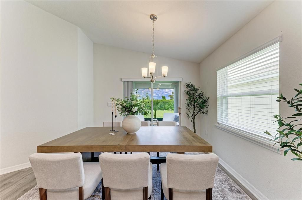 For Sale: $399,000 (4 beds, 2 baths, 1705 Square Feet)