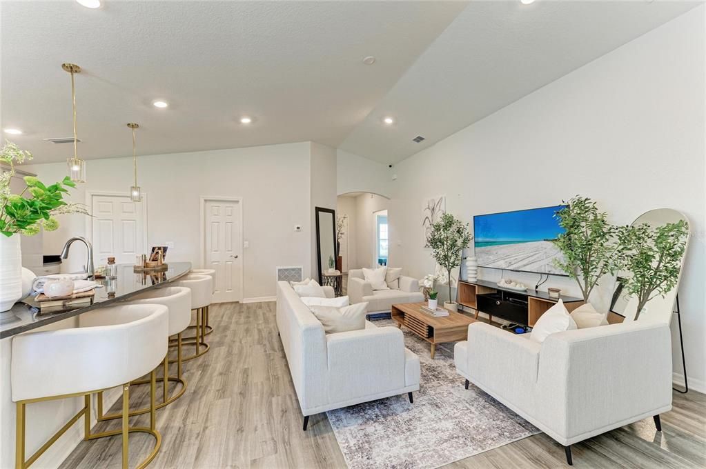For Sale: $399,000 (4 beds, 2 baths, 1705 Square Feet)