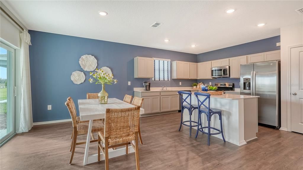 For Sale: $370,955 (4 beds, 2 baths, 1817 Square Feet)
