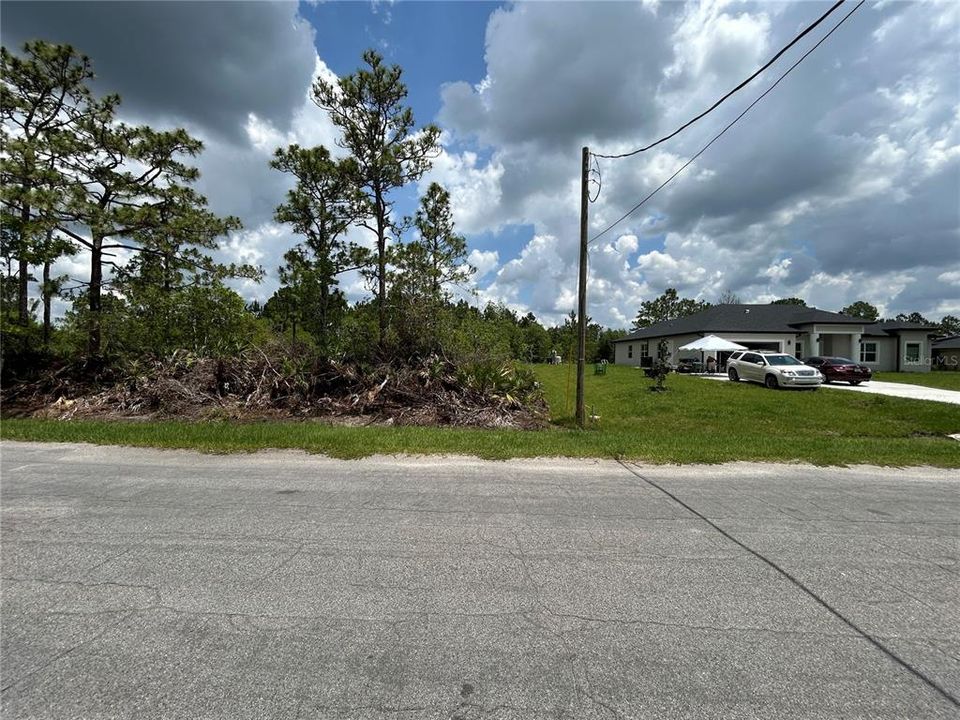 En Venta: $219,000 (1.03 acres)