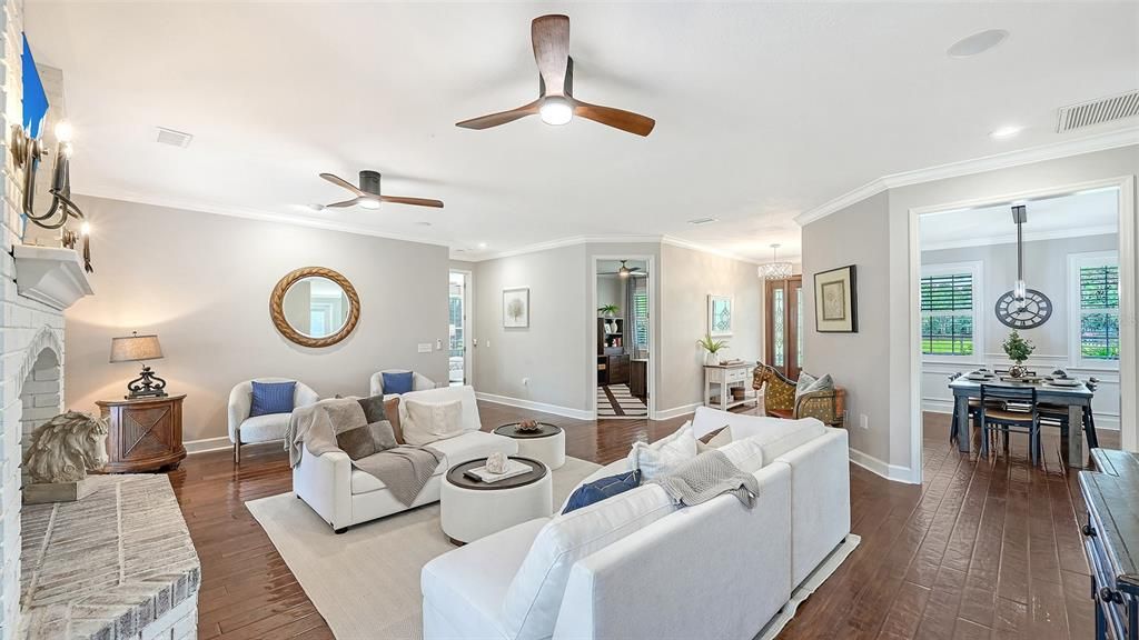 En Venta: $2,100,000 (5 camas, 3 baños, 3721 Pies cuadrados)