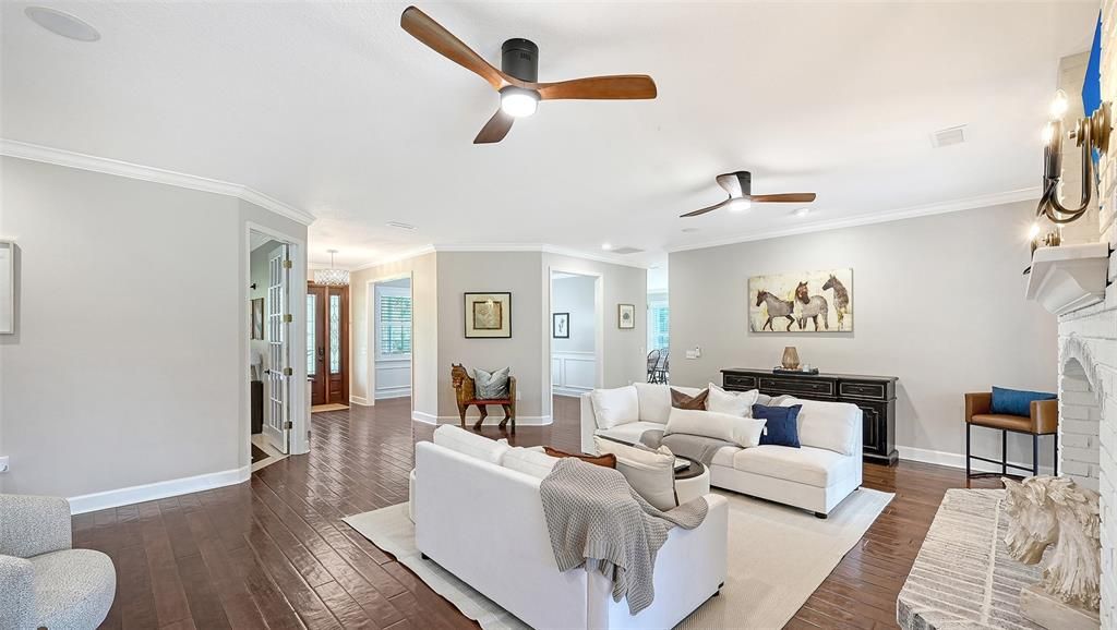 En Venta: $2,100,000 (5 camas, 3 baños, 3721 Pies cuadrados)