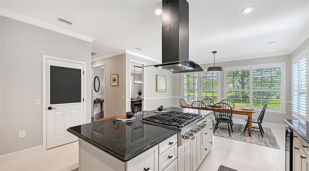 En Venta: $2,100,000 (5 camas, 3 baños, 3721 Pies cuadrados)