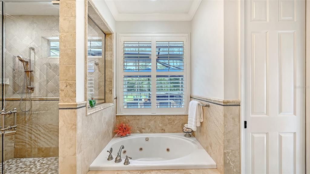 En Venta: $2,100,000 (5 camas, 3 baños, 3721 Pies cuadrados)