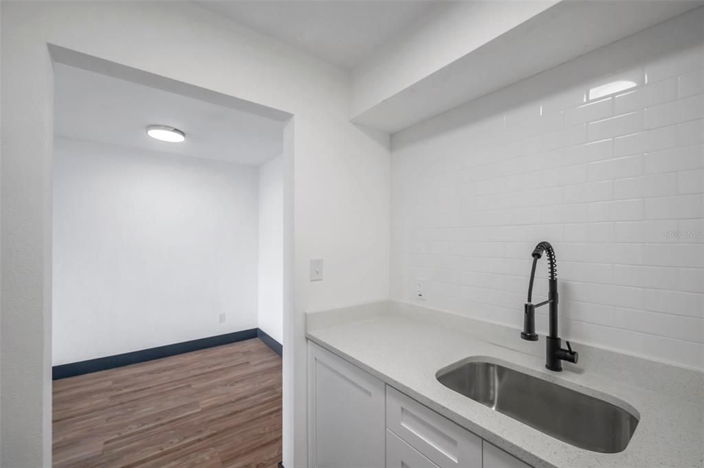 En Venta: $157,000 (1 camas, 1 baños, 585 Pies cuadrados)
