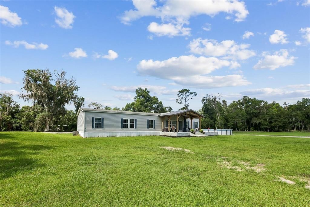 Active With Contract: $750,000 (4 beds, 2 baths, 2255 Square Feet)