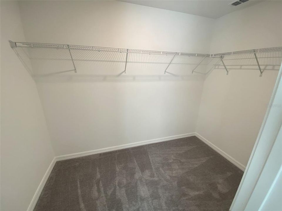 En Renta: $2,100 (3 camas, 2 baños, 1666 Pies cuadrados)