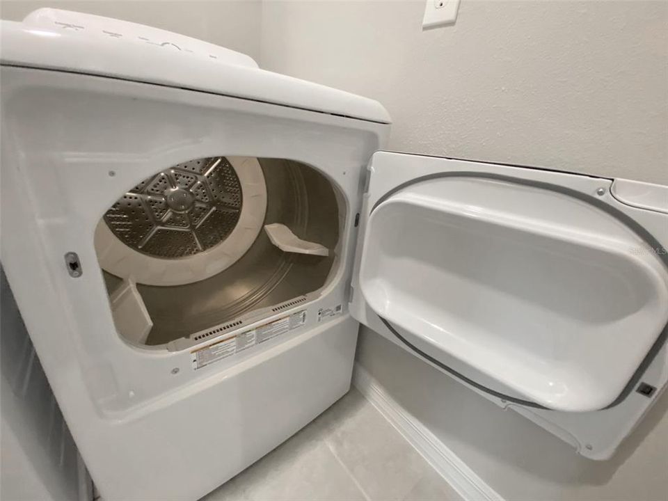 En Renta: $2,100 (3 camas, 2 baños, 1666 Pies cuadrados)