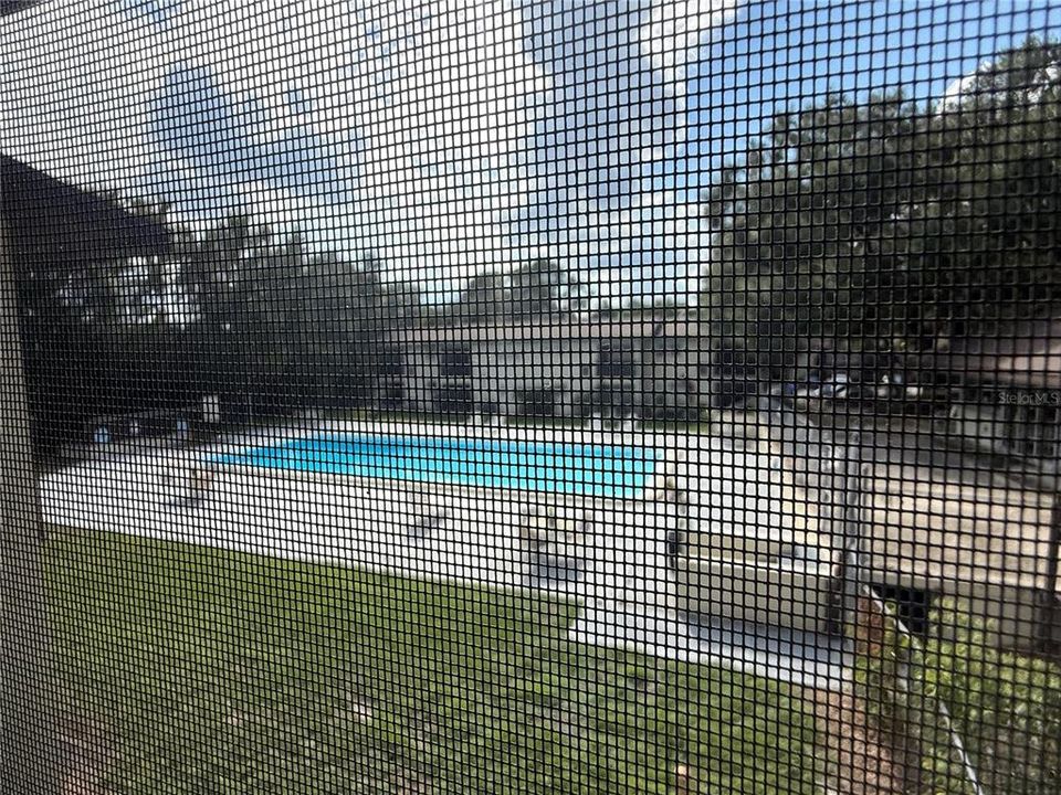 For Rent: $1,300 (2 beds, 1 baths, 840 Square Feet)