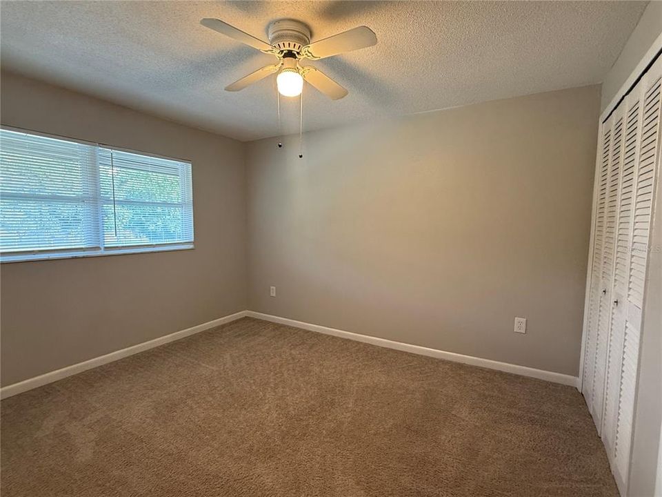 For Rent: $1,300 (2 beds, 1 baths, 840 Square Feet)