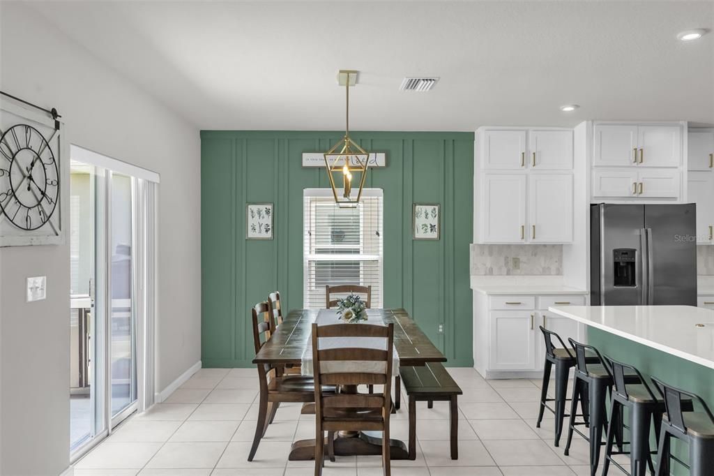 For Sale: $355,999 (4 beds, 2 baths, 1895 Square Feet)