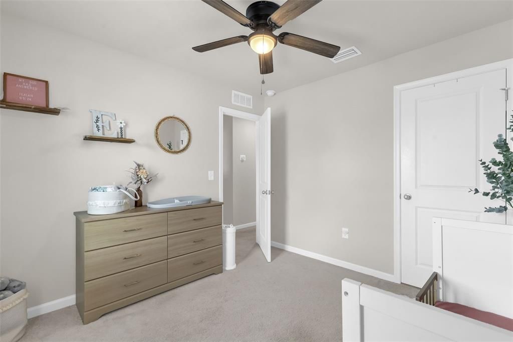 For Sale: $355,999 (4 beds, 2 baths, 1895 Square Feet)