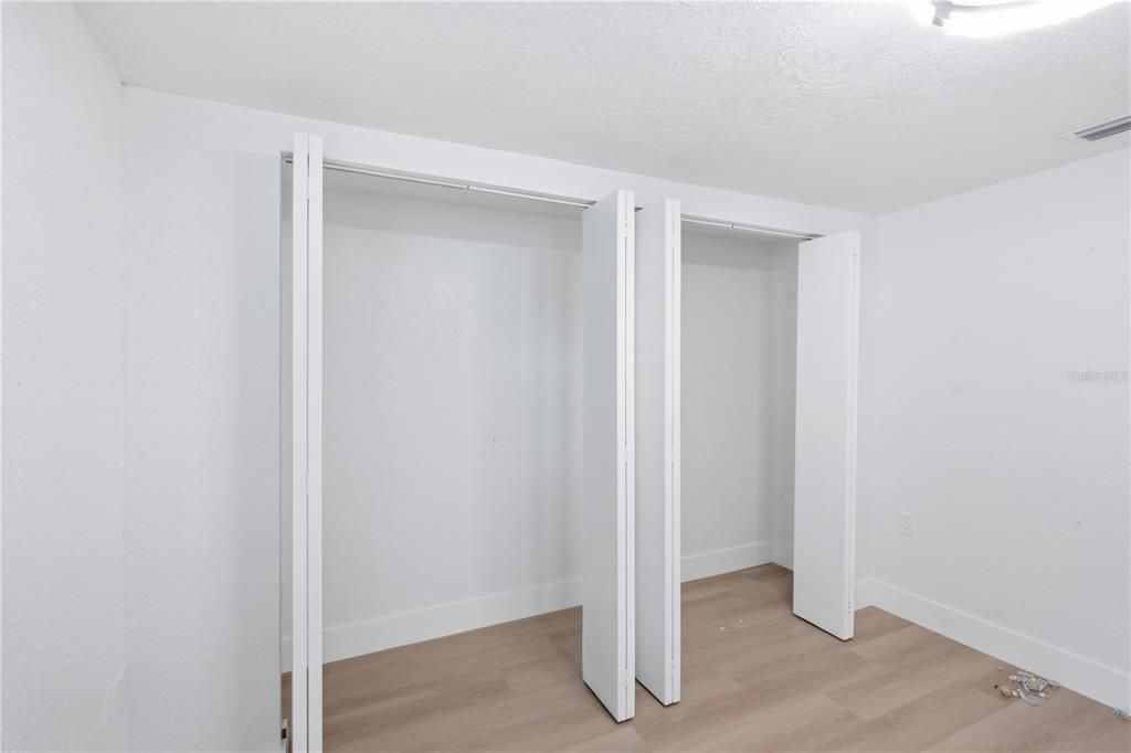 На продажу: $339,900 (3 спален, 2 ванн, 1350 Квадратных фут)