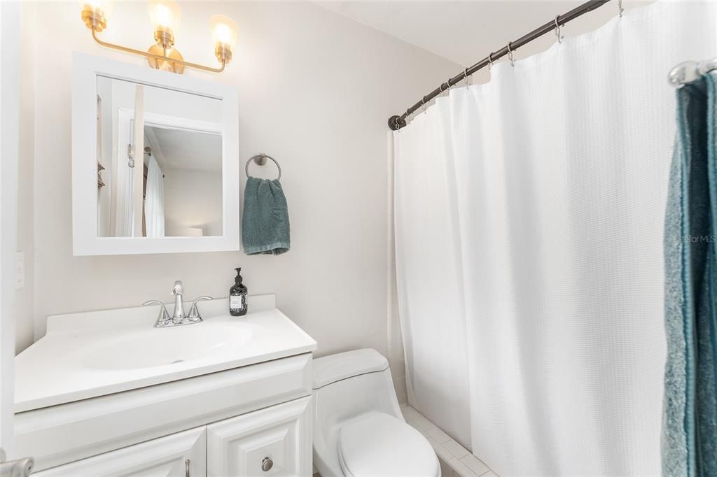 For Sale: $298,000 (3 beds, 2 baths, 1202 Square Feet)