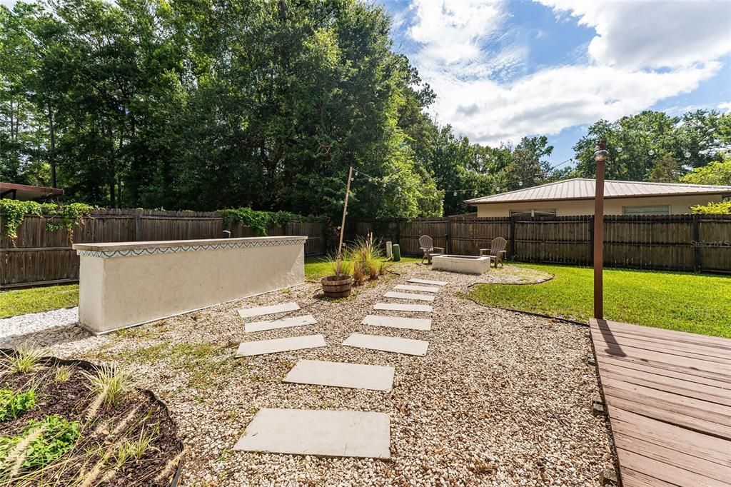 For Sale: $298,000 (3 beds, 2 baths, 1202 Square Feet)