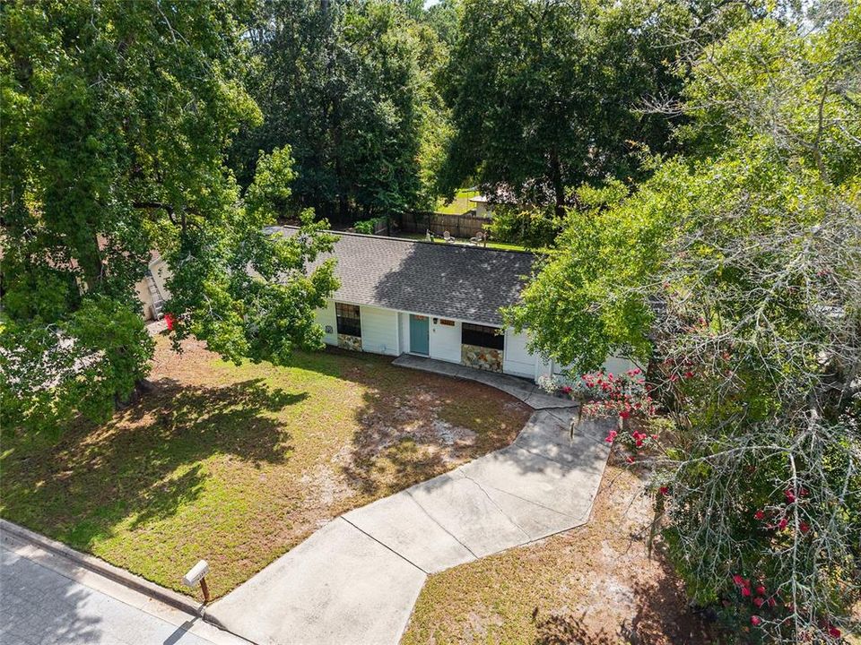 For Sale: $298,000 (3 beds, 2 baths, 1202 Square Feet)