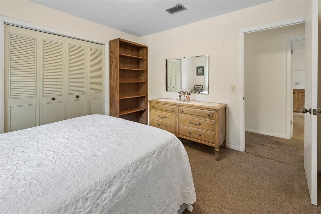 For Sale: $445,000 (4 beds, 3 baths, 2423 Square Feet)