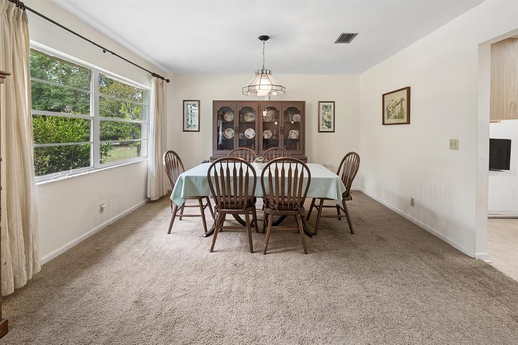 For Sale: $445,000 (4 beds, 3 baths, 2423 Square Feet)