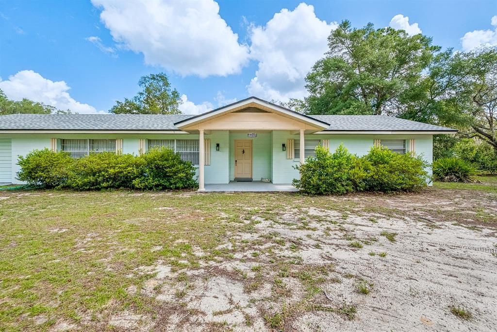 For Sale: $445,000 (4 beds, 3 baths, 2423 Square Feet)