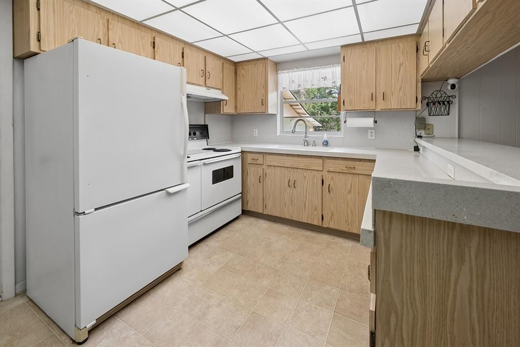 For Sale: $445,000 (4 beds, 3 baths, 2423 Square Feet)