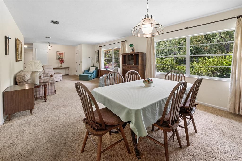 For Sale: $445,000 (4 beds, 3 baths, 2423 Square Feet)