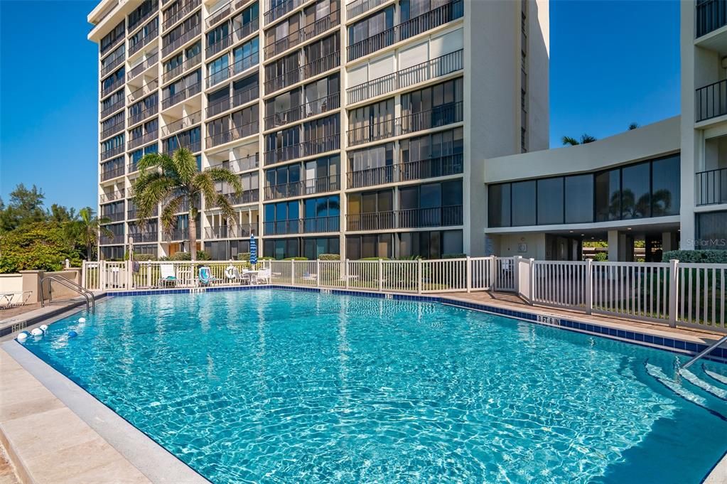 Activo con contrato: $999,000 (2 camas, 2 baños, 1282 Pies cuadrados)