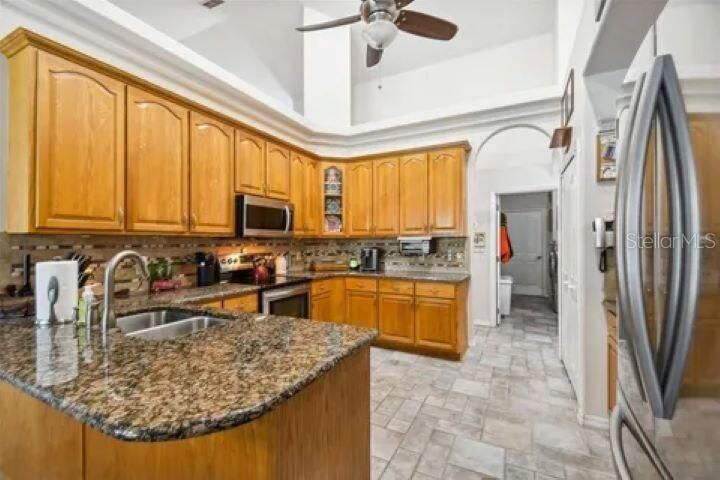 For Sale: $759,000 (4 beds, 2 baths, 2340 Square Feet)