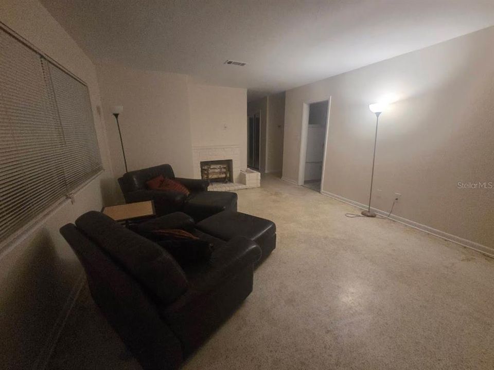 For Sale: $189,900 (3 beds, 2 baths, 1530 Square Feet)
