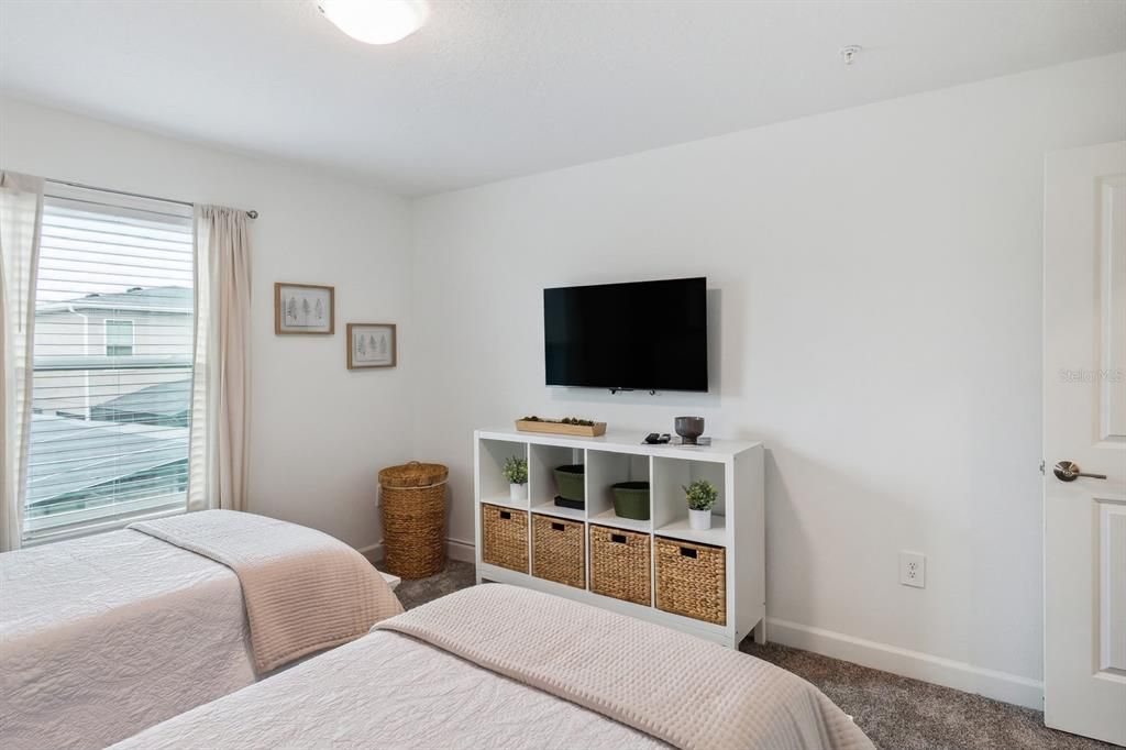 For Rent: $3,490 (4 beds, 3 baths, 1902 Square Feet)