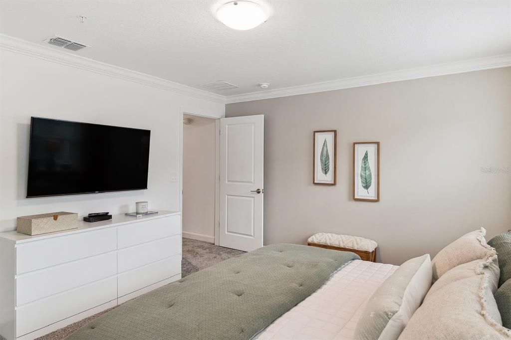 For Rent: $3,490 (4 beds, 3 baths, 1902 Square Feet)