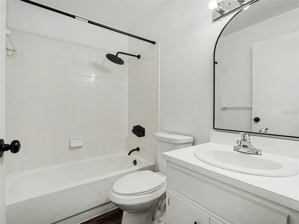 For Sale: $274,900 (4 beds, 2 baths, 1358 Square Feet)