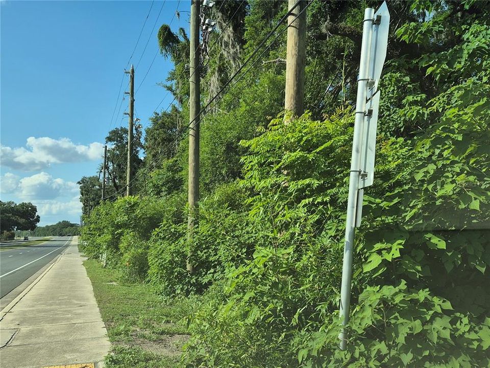 待售: $745,659 (0.78 acres)