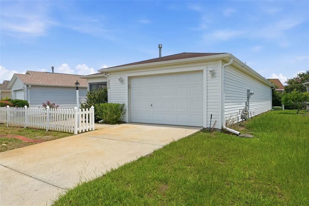 For Sale: $269,500 (2 beds, 2 baths, 1156 Square Feet)