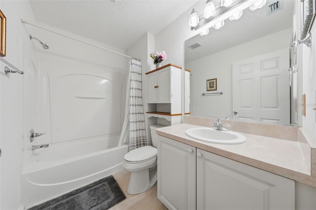 For Sale: $269,500 (2 beds, 2 baths, 1156 Square Feet)
