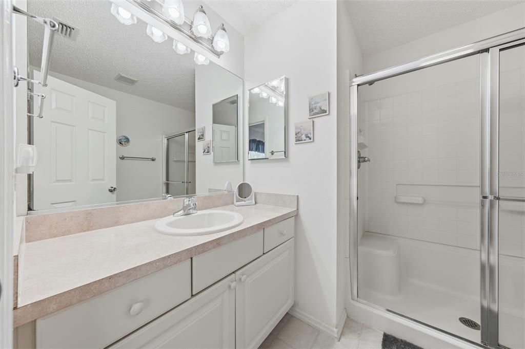 For Sale: $269,500 (2 beds, 2 baths, 1156 Square Feet)