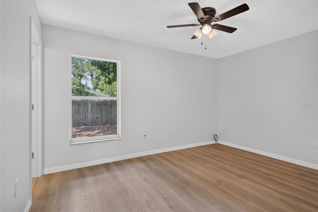 На продажу: $319,000 (3 спален, 2 ванн, 1124 Квадратных фут)
