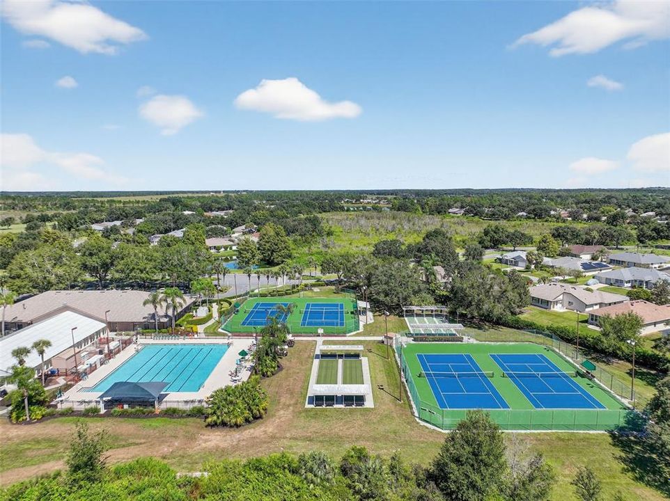 Activo con contrato: $440,000 (3 camas, 3 baños, 2562 Pies cuadrados)