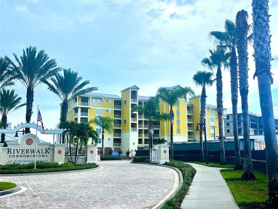 For Sale: $670,000 (3 beds, 2 baths, 1773 Square Feet)