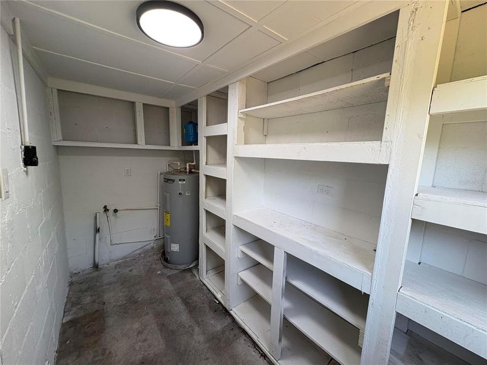 На продажу: $180,000 (3 спален, 1 ванн, 1018 Квадратных фут)