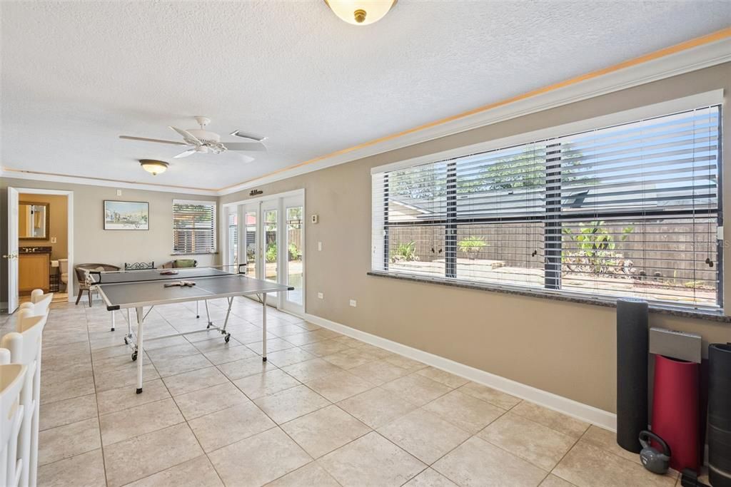 Activo con contrato: $1,099,000 (4 camas, 2 baños, 3104 Pies cuadrados)