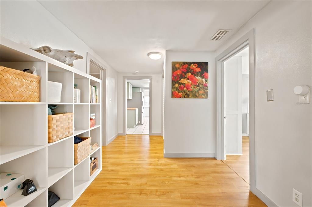 For Sale: $349,900 (3 beds, 2 baths, 1640 Square Feet)