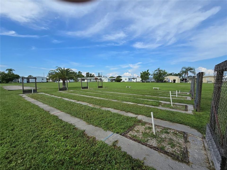 For Sale: $85,000 (2 beds, 1 baths, 720 Square Feet)