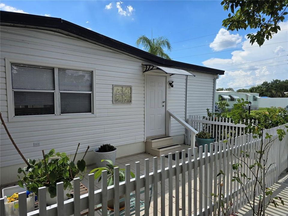 For Sale: $85,000 (2 beds, 1 baths, 720 Square Feet)
