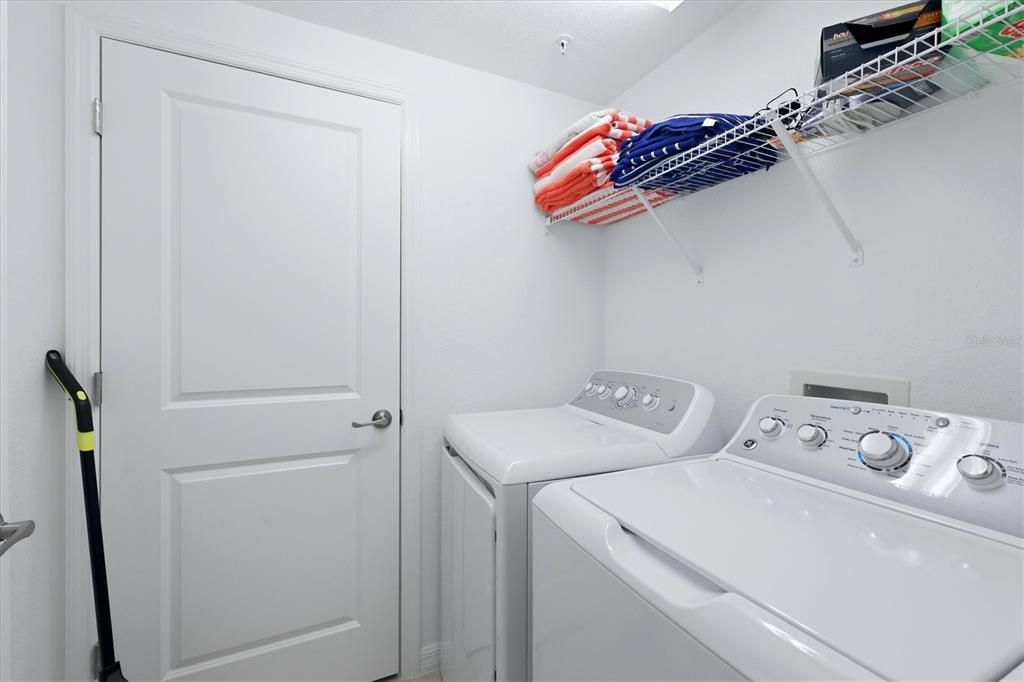 En Venta: $465,000 (3 camas, 2 baños, 1917 Pies cuadrados)