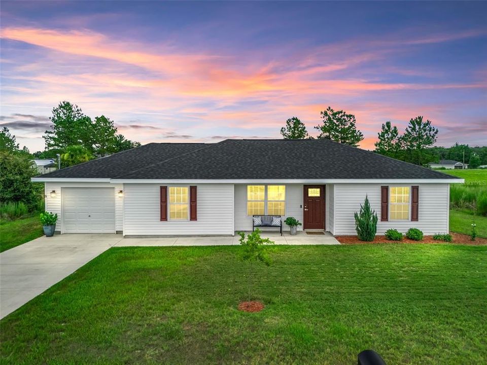 Active With Contract: $232,500 (3 beds, 2 baths, 1246 Square Feet)