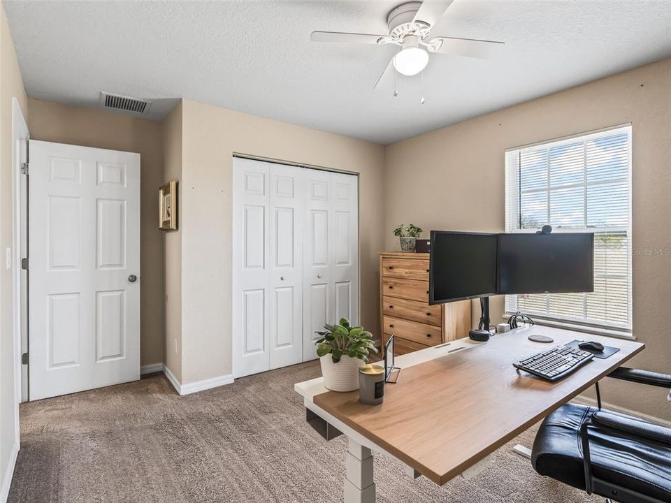 Active With Contract: $232,500 (3 beds, 2 baths, 1246 Square Feet)