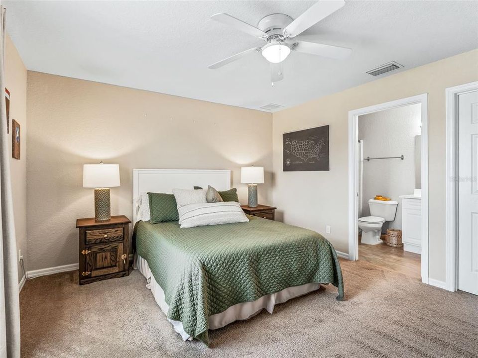 Active With Contract: $232,500 (3 beds, 2 baths, 1246 Square Feet)